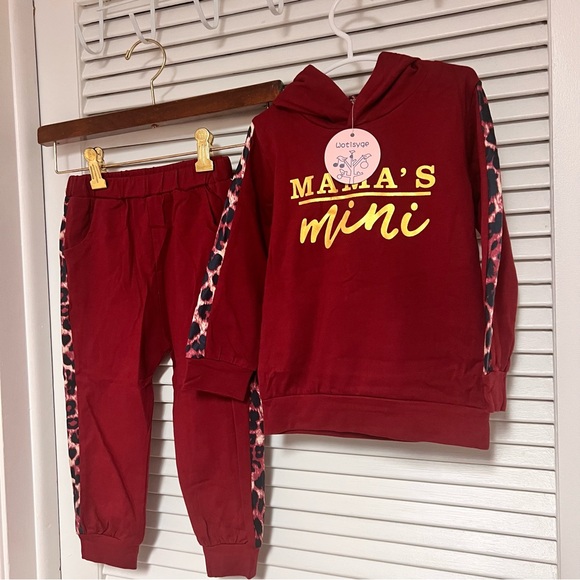 Mama’s Mini two-piece jogger, leopard side with headband size 4-5 Nice n… - Picture 3 of 10